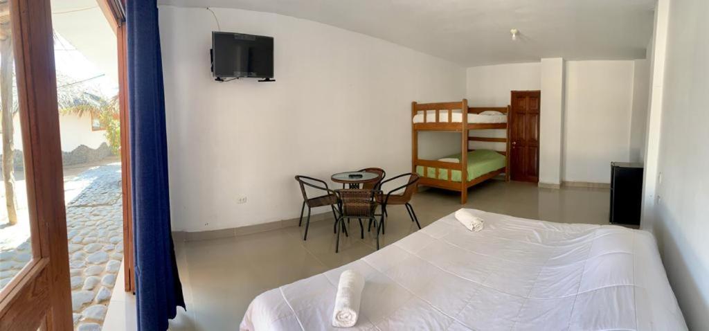 Hotel Inkawasi à Los Órganos Extérieur photo